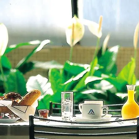 Hotell Greet Centre Saint Charles Marseille