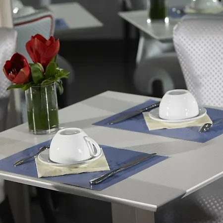 Kyriad Centre Paradis-prefecture Hotel Marseille