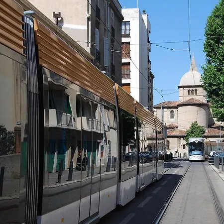 Pied A Terre En 3*