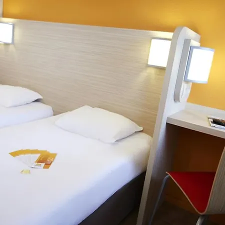 Ibis Centre Prefecture 3*