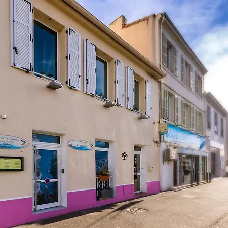 Les De Jeannette Couette-café Marseille