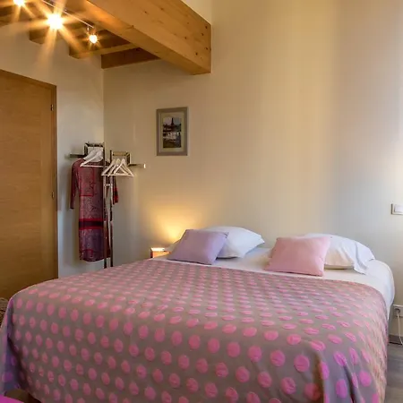Couette-café Les De Jeannette 2*