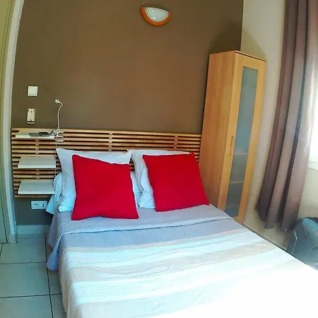 Ariana Hotel 3*