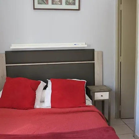 Hotel Ariana