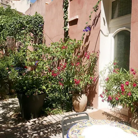 Jardin Vieux Port Panier * マルセイユ
