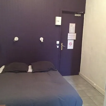 Lutia Hotel 2*