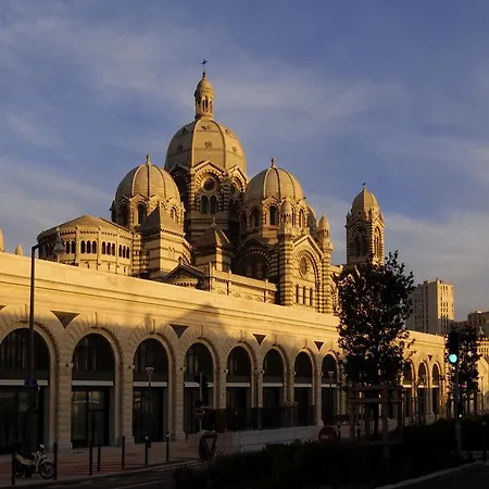 Golden Tulip Euromed Hotel Marseille