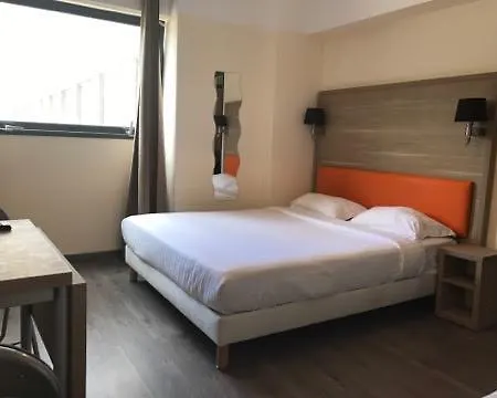 Le Royal 3*