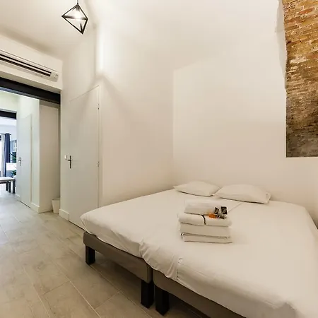 Chez Nous - 7 Sur Le Vieux Port Apartment *