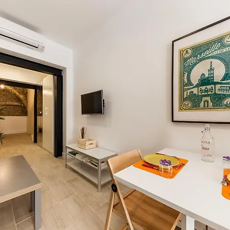 Apartment Chez Nous - 7 Sur Le Vieux Port