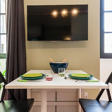 Chez Nous - 7 Sur Le Vieux Port Apartment