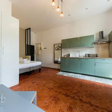 Apartment Chez Nous - 7 Sur Le Vieux Port *