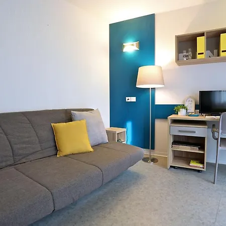 Apparteo Aparthotel 3*