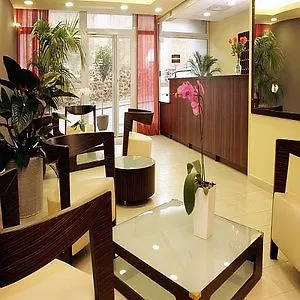 Adagio Access Saint Charles Aparthotel
