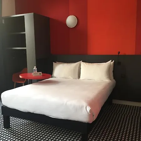 Ibis Styles Vieux Port 3*