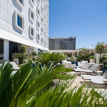 Golden Tulip Euromed Hotel 4*