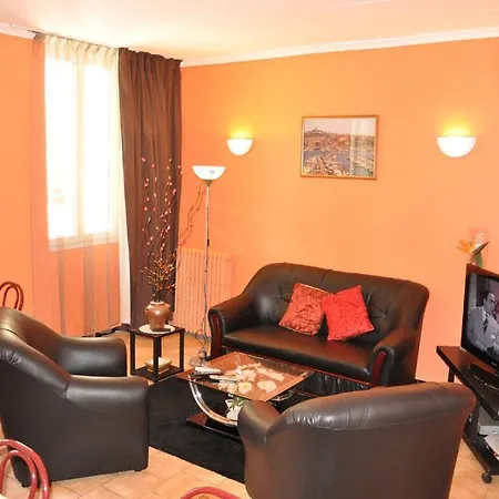 Moderne 2*