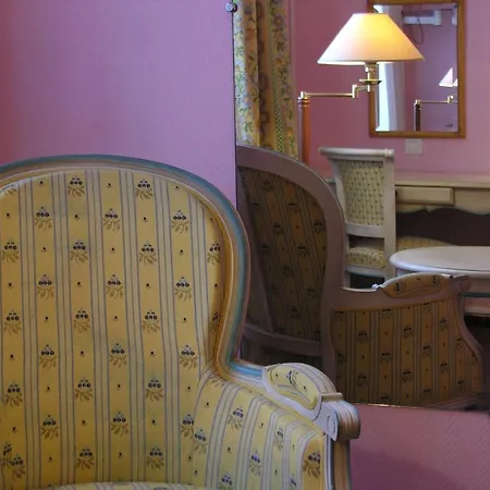 Moderne Hotel 2*