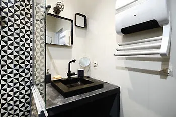 Uniqueappart - Vieux Port Apartment *