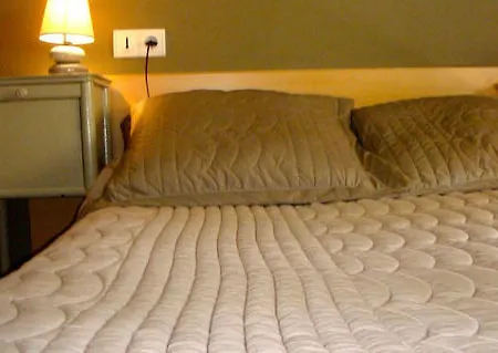 Ariana Hotel 3*