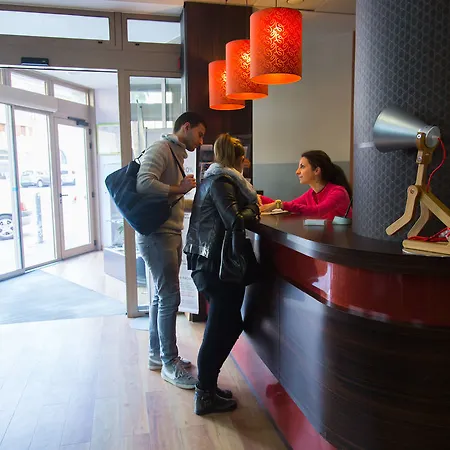 Ibis Styles Centre Prado Place Castellane Hotel