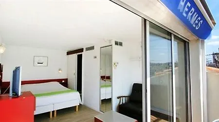 Hermes Hotel 2*