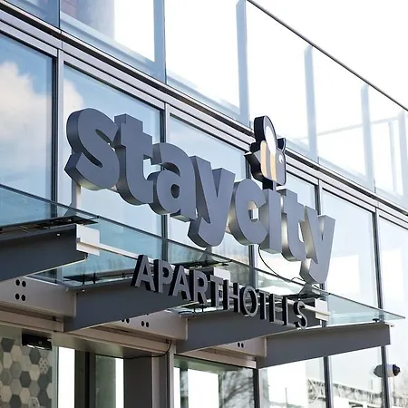 Staycity Centre Vieux Port Aparthotel Marseilles
