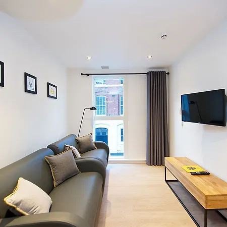 Staycity Centre Vieux Port Aparthotel