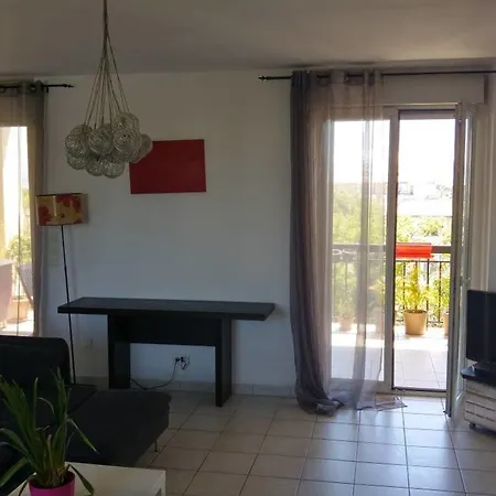 Apartment Beau T3 - Climatise - Grande Terrasse - *
