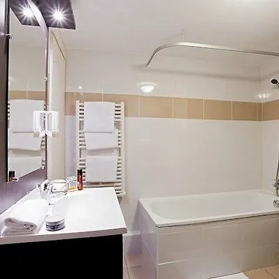 Aparthotel Adagio Access Saint Charles Marseille