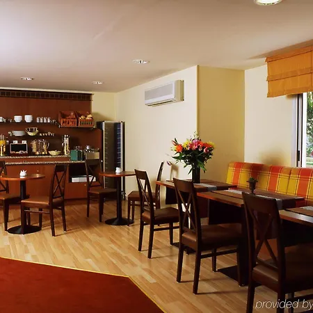 Citadines Prado Chanot 3*