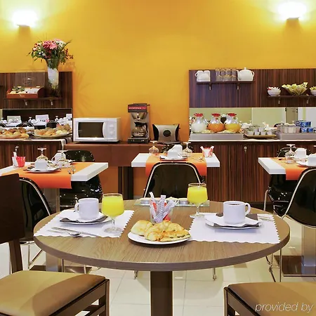 Adagio Access Saint Charles Aparthotel