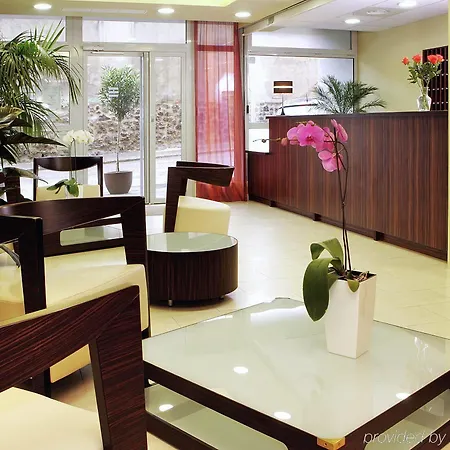 Aparthotel Adagio Access Saint Charles Marseille