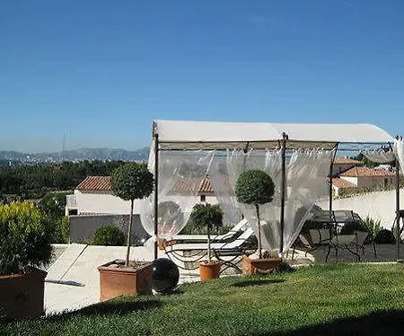 La Blanche Bed & Breakfast
