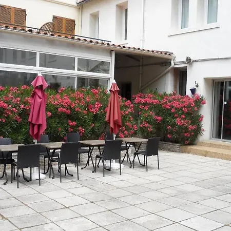 Les Gens De Mer By Popinns Hotel