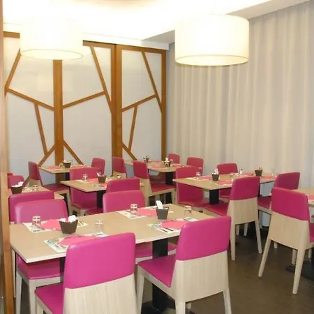 Hotel Centre La Timone 2*
