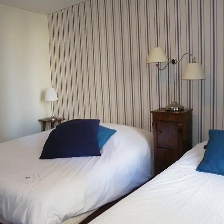 Hotel Ibis Styles Vieux Port 3*