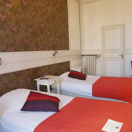 Hotel Ibis Styles Vieux Port 3*