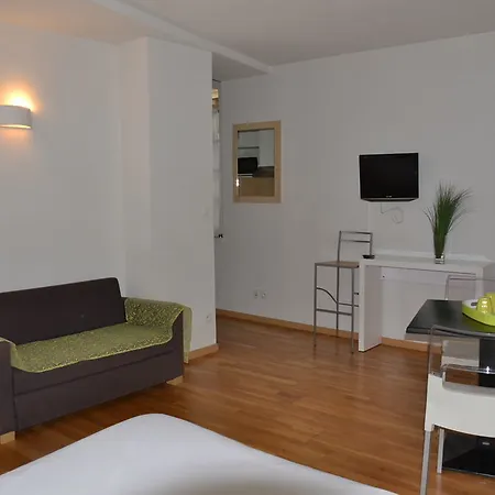 Apartahotel Residhotel Vieux Port 3*