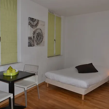 Apartahotel Residhotel Vieux Port 3*