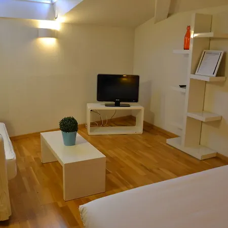 Residhotel Vieux Port 3* Marsella