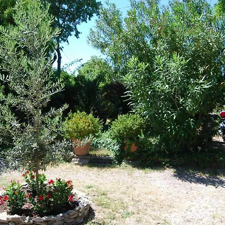 Monticelli Bed & Breakfast 3*