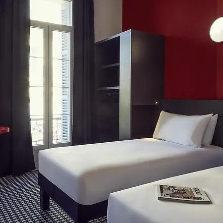 Hotel Ibis Styles Vieux Port 3*