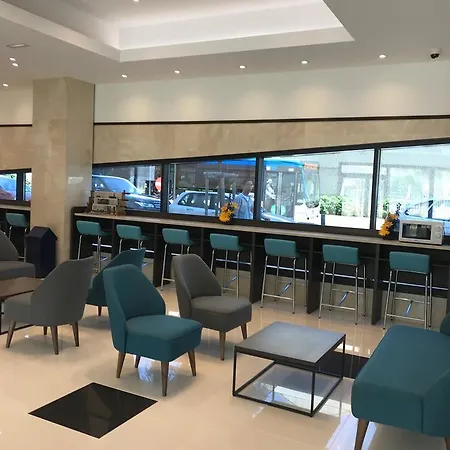 Toyoko Saint Charles 3*