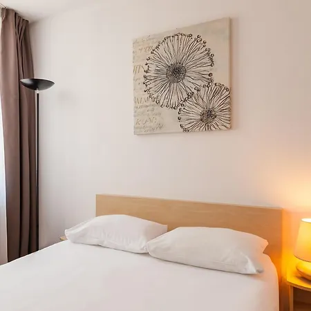 Residhotel Vieux Port 3* Marsella