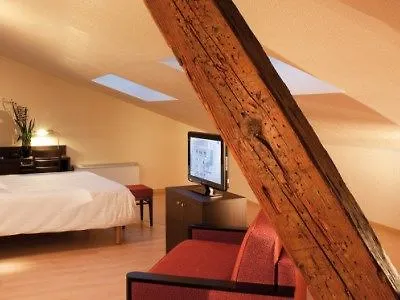 Escale Oceania Vieux Port Otel