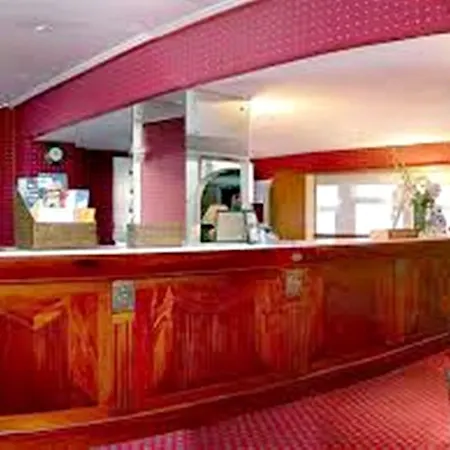 Ibis Styles Vieux Port Hotel 3*
