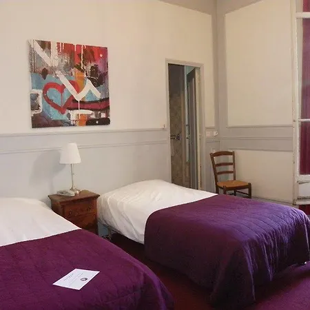 Ibis Styles Vieux Port 3*