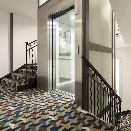 Carre Vieux Port Hotel
