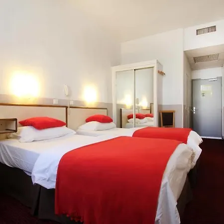 Hotel Lutetia 2*